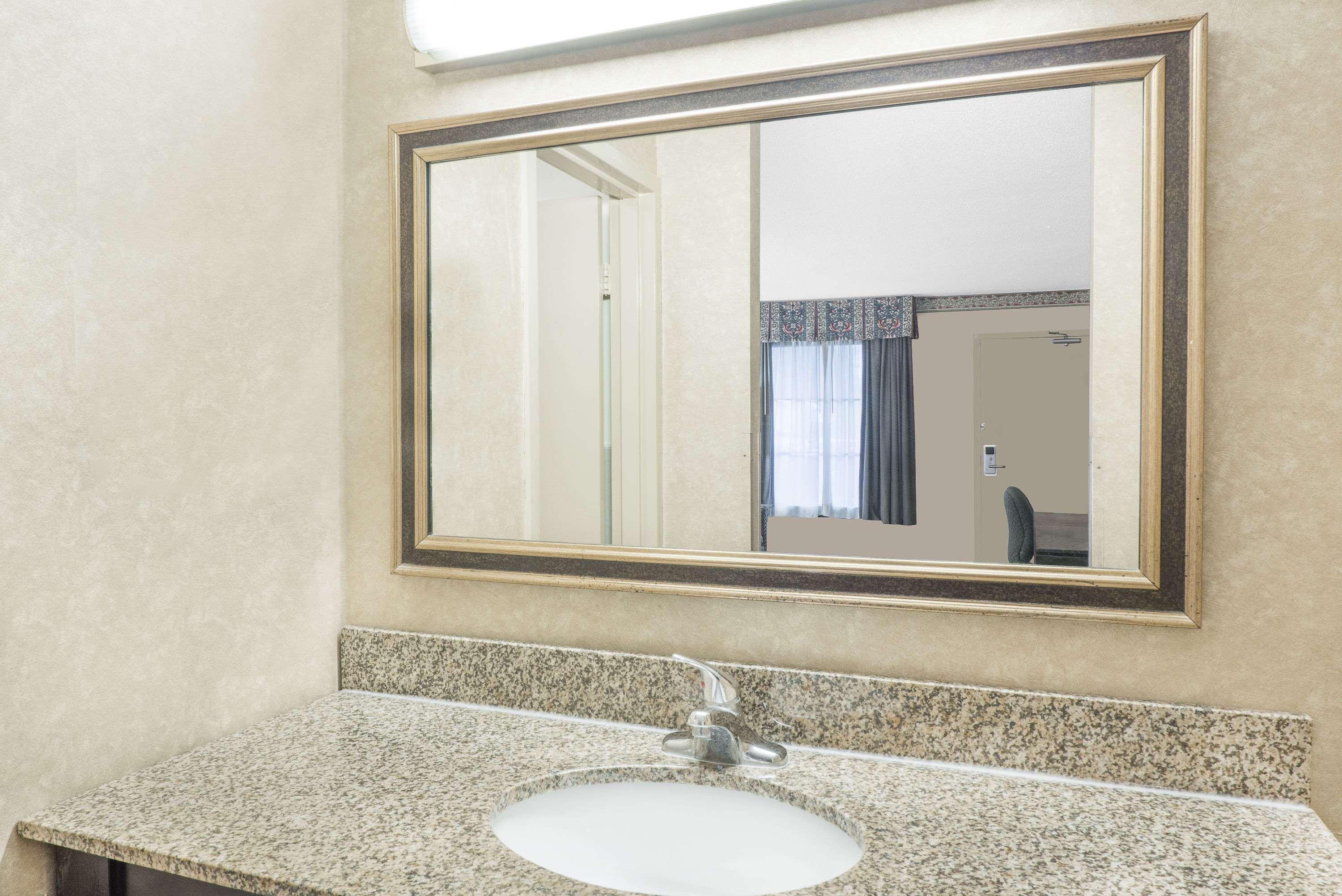 Hotel Days & By Wyndham 3*