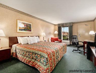 Days & By Wyndham 3* York